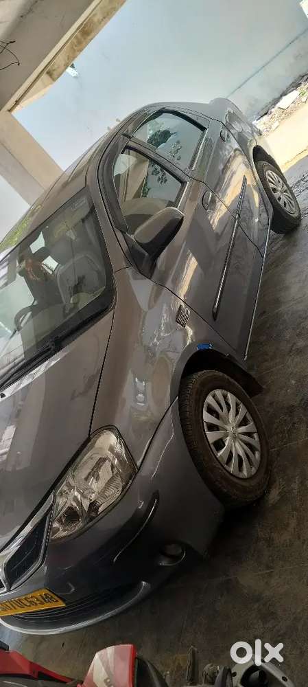 Good Condition Smooth Drive Air Conditioner Is Good No Complaints.