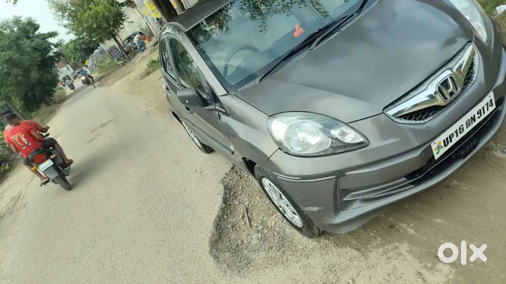Honda Brio Mt 2013