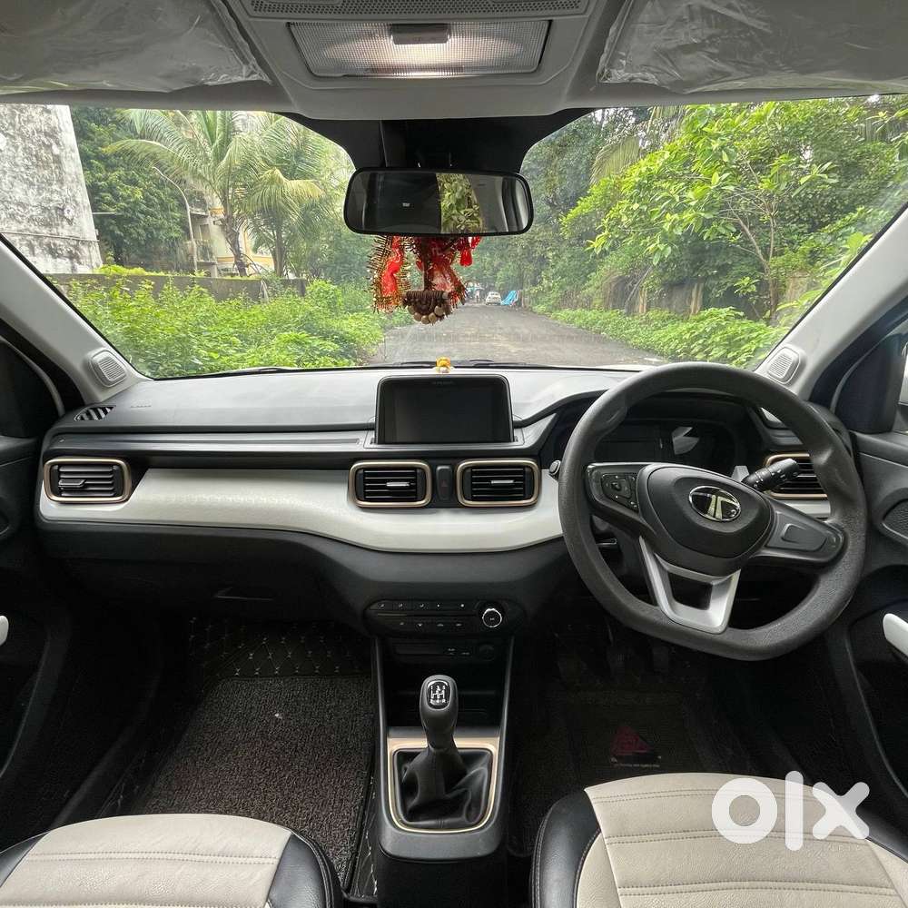 Tata Punch Accomplished Dazzle Sunroof Cng, 2024, Cng & Hybrids