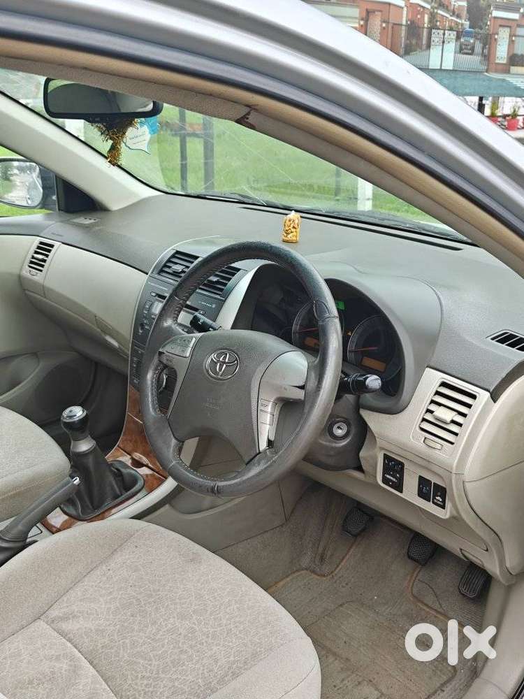 Toyota Corolla Altis G, 2010, Petrol