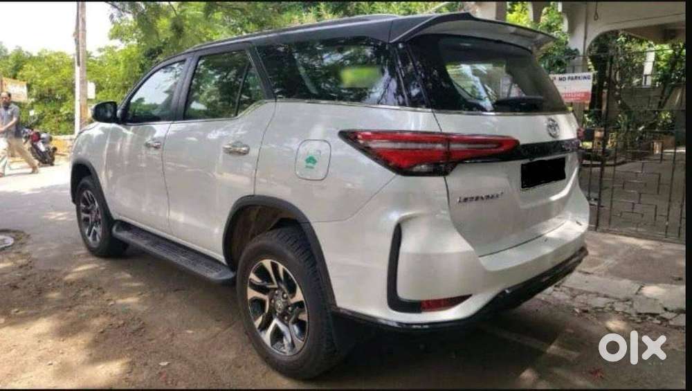 Toyota Legender, November 2025
