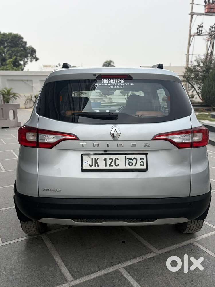 Renault Triber Rxz, 2022, Petrol