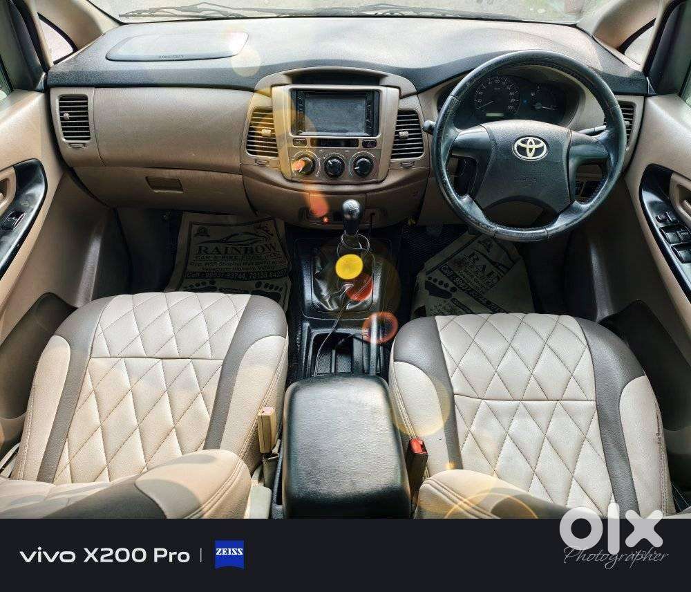 Toyota Innova 2.5 G (diesel) 8 Seater, 2016, Diesel