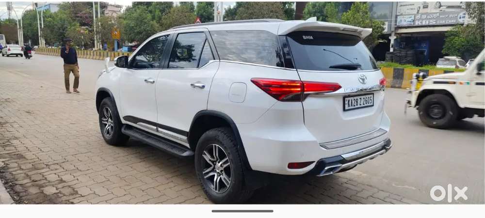 Toyota Fortuner 2021 Diesel 105000 Km Driven