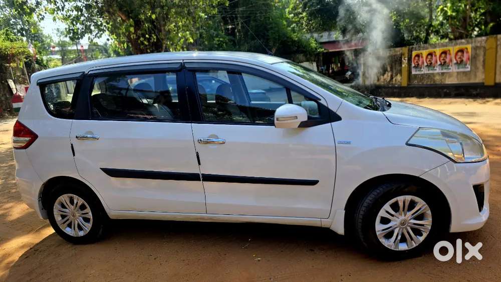 Maruti Suzuki Ertiga 2014 Diesel 98000 Km Driven