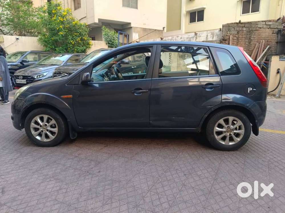 Ford Figo 1.2p Titanium Mt, 2011, Petrol