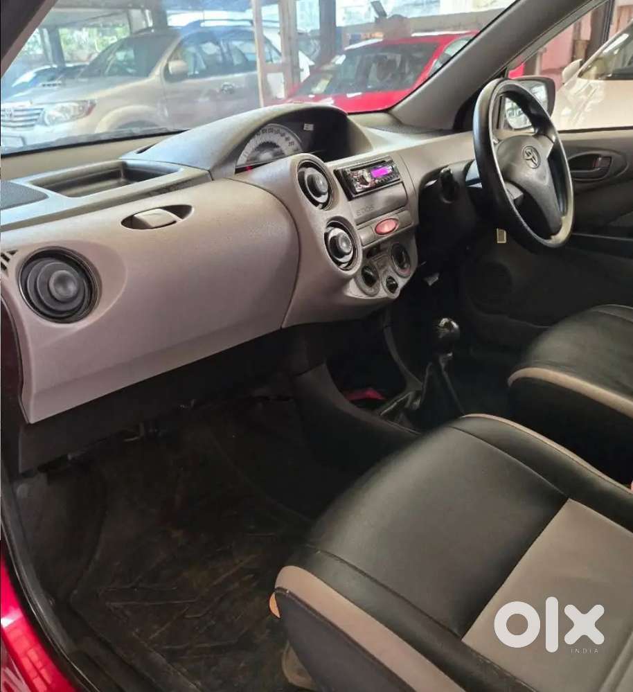 Toyota Etios Liva 2011