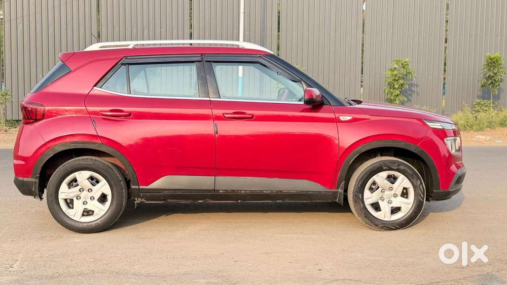 Hyundai New Venue Se, 2019, Petrol