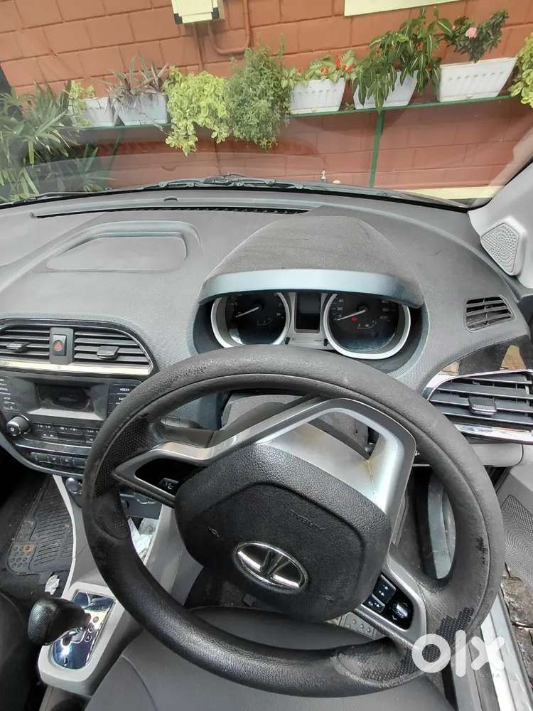 Tata Tiago Revotron 2017