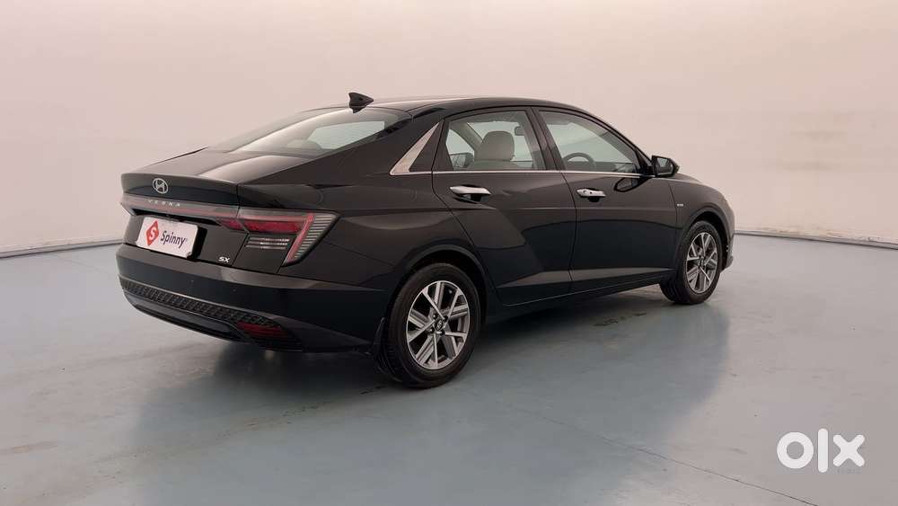Hyundai Verna Sx 1.5 Petrol Ivt, 2023, Petrol