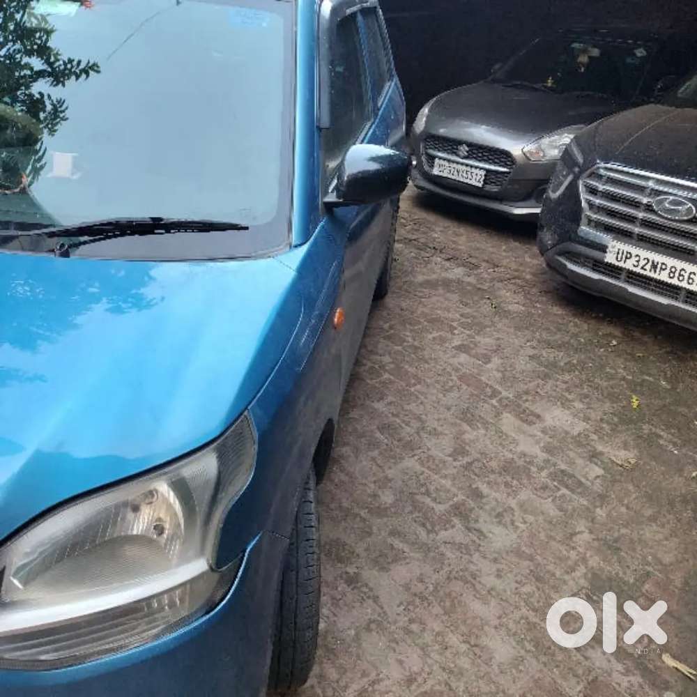 A Good Condition Single Hand Driven Car