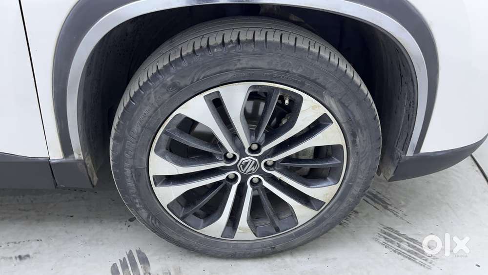 Mg Hector Plus 1.5 Sharp Turbo Cvt 6 Str, 2022, Petrol