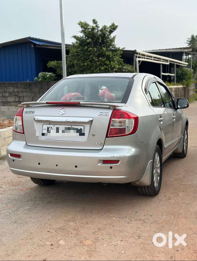 Maruti Suzuki Sx4 Zxi Automatic Bs-iv, 2011, Petrol
