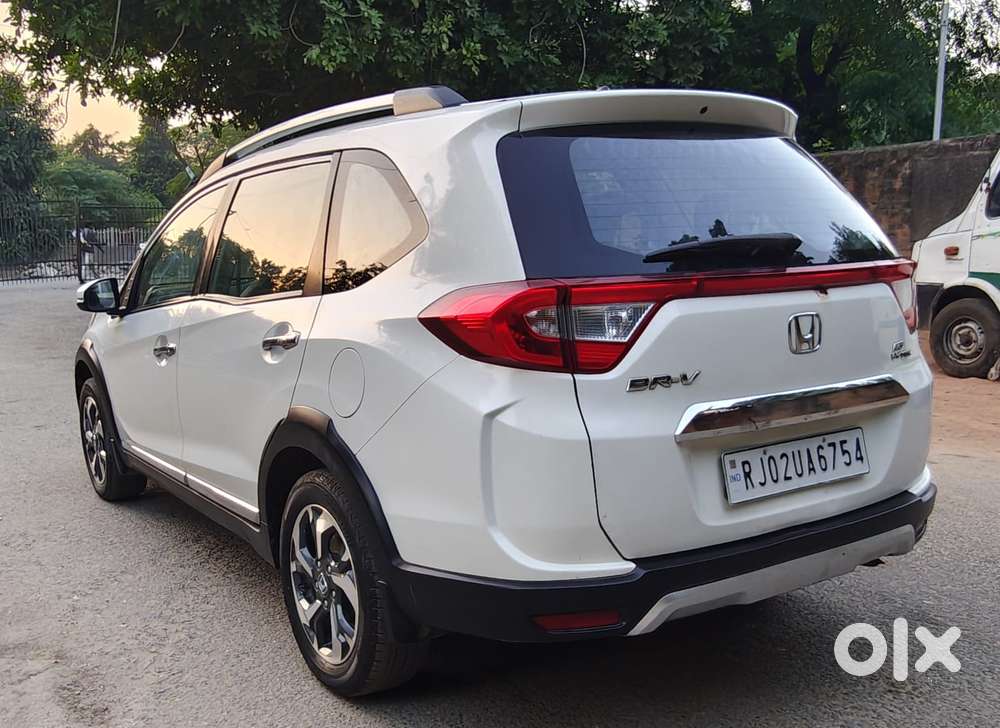 Honda Br-v 1.5 V I-vtec Mt, 2017, Petrol