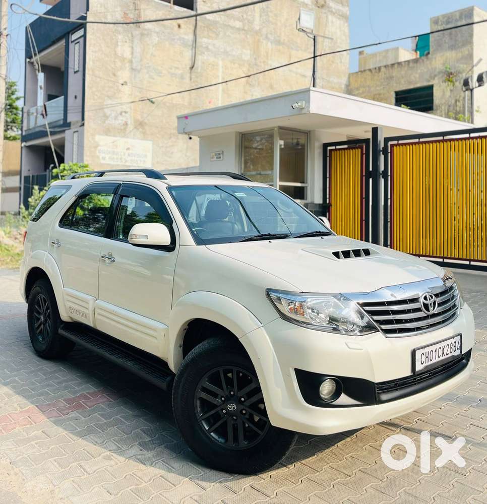 Toyota Fortuner 4x4 At, 2015, Diesel