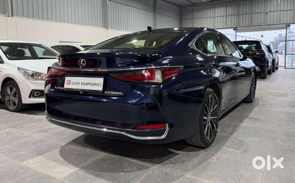 Lexus Es 300h Luxury, 2024, Cng & Hybrids