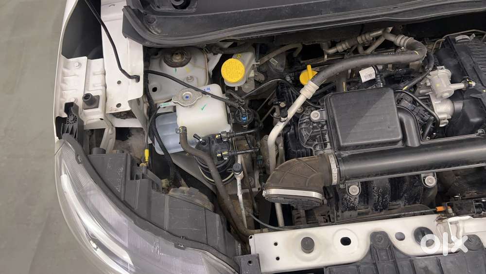 Renault Triber Rxz, 2019, Petrol