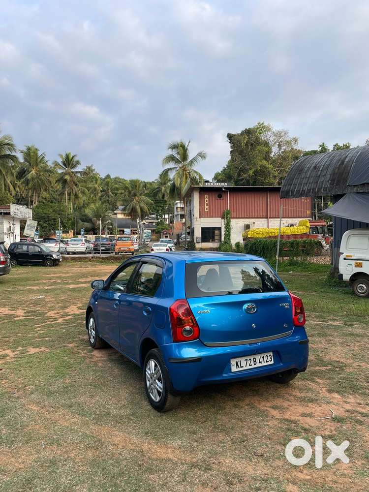 Toyota Etios Liva Petrol 2012