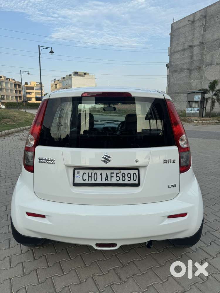 Maruti Suzuki Ritz Lxi, 2010, Petrol
