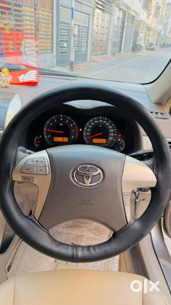 Toyota Corolla Altis 2010 Petrol Well Maintained
