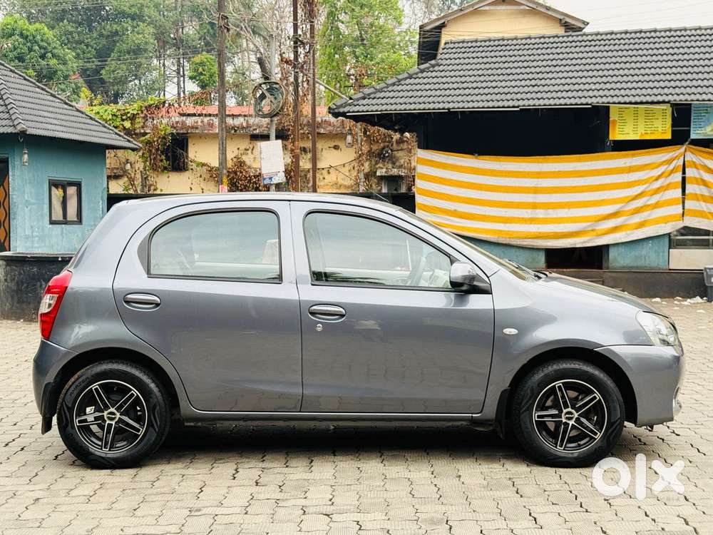 Toyota Etios Liva 1.2 G, 2016, Petrol