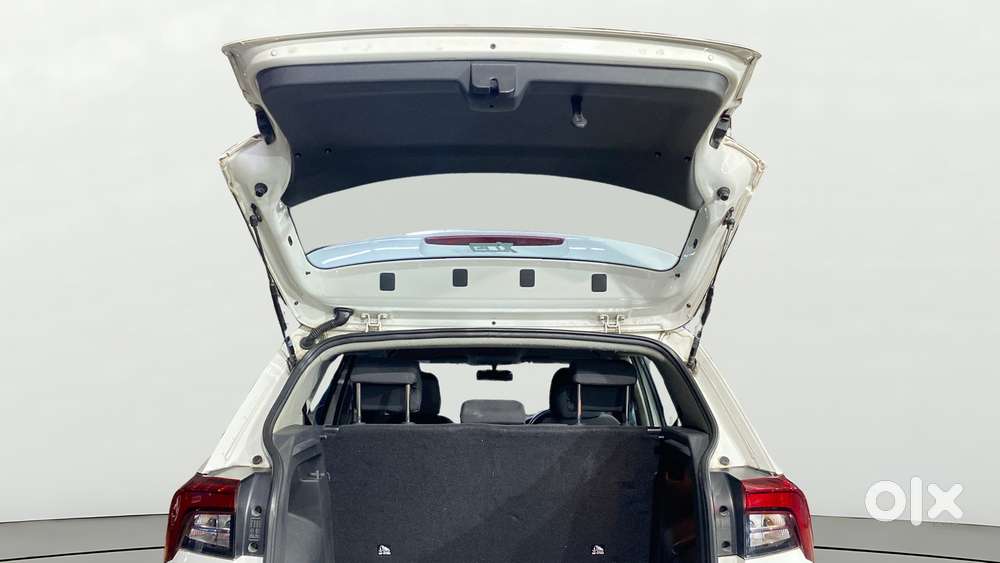 Skoda Kushaq 1.0 Tsi Active, 2022, Petrol