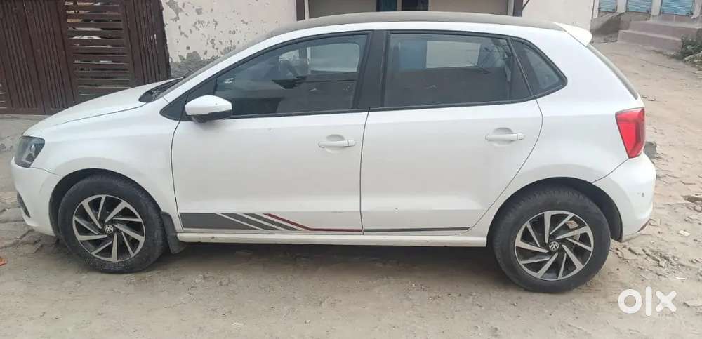 Volkswagen Polo Comfortline 2018 Year