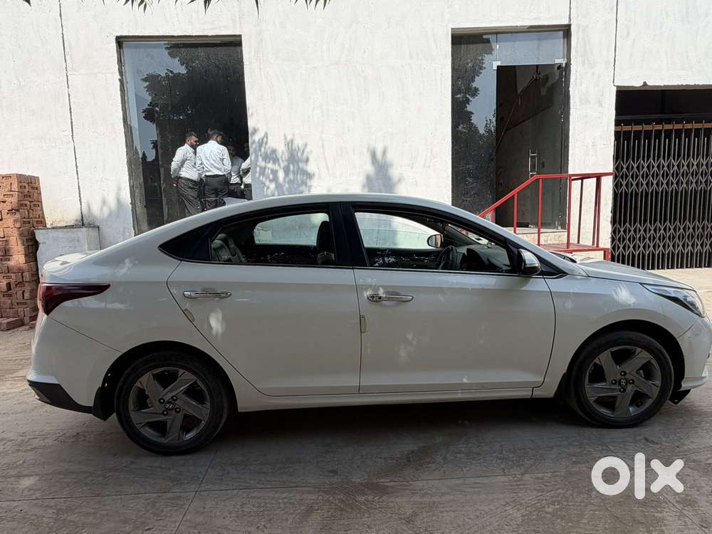 Hyundai Verna, 2022, Petrol