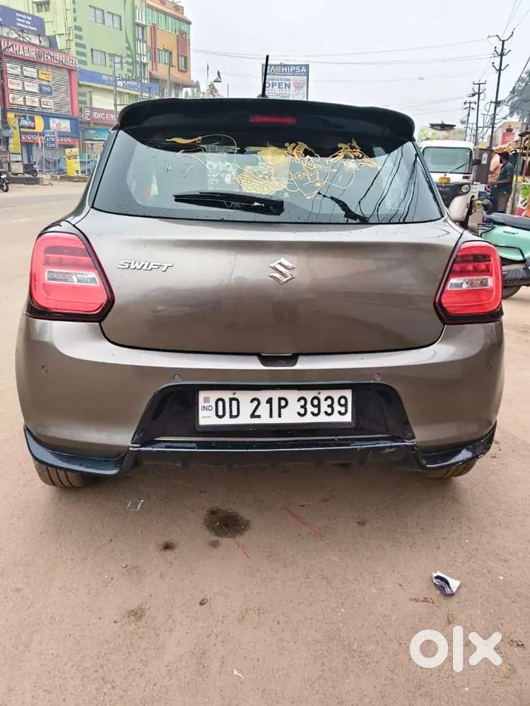 Maruti Suzuki New-gen Swift 2022 Petrol 31800 Km Driven
