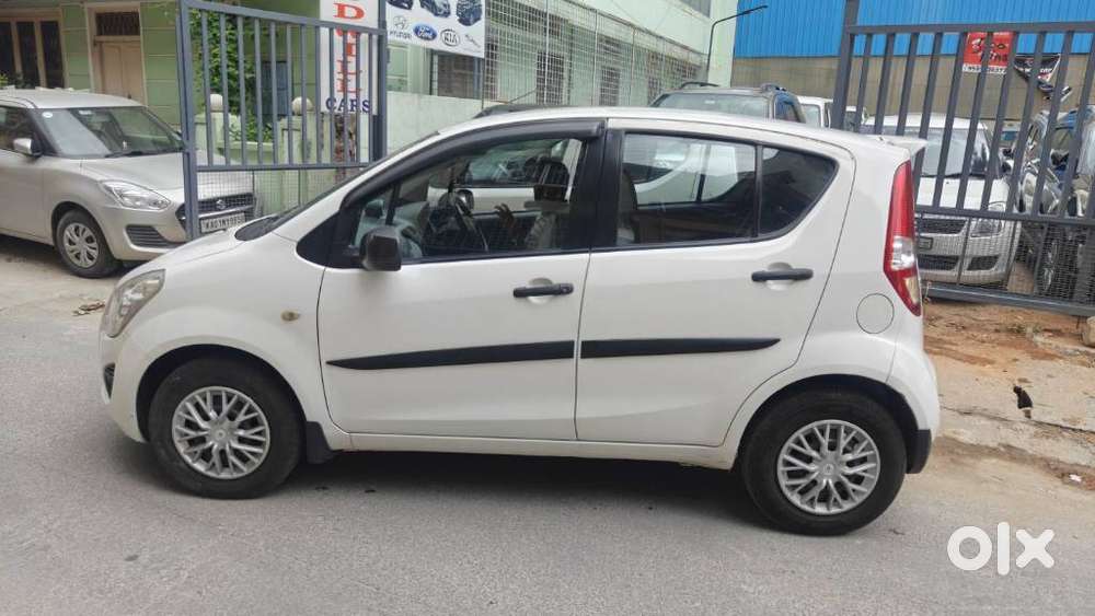 Maruti Suzuki Ritz Vxi, 2014, Petrol