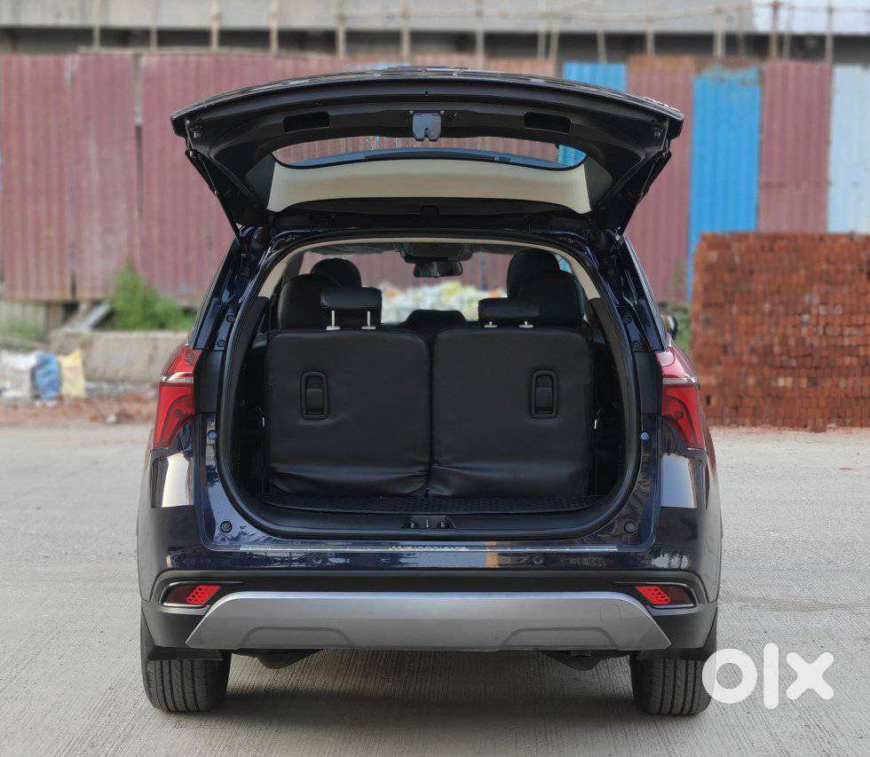 Mahindra Xuv700 2.2 Ax 7 Diesel At Luxury Pack Str, 2023, Diesel
