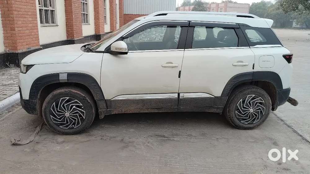 Maruti Suzuki Brezza 2024 Petrol 20000 Km Driven