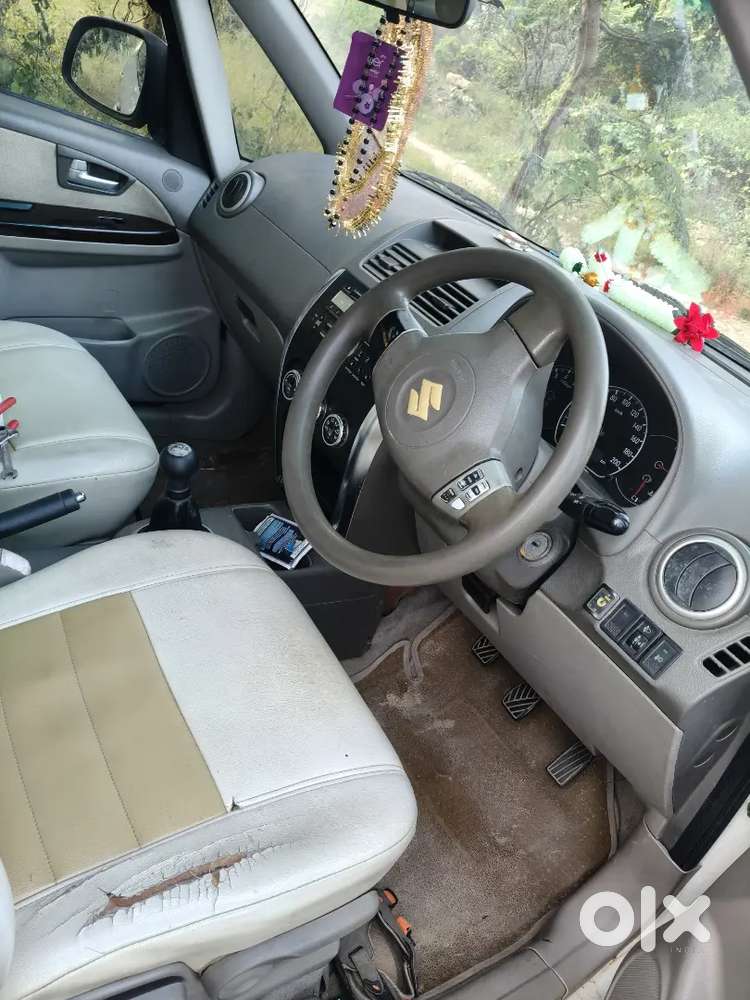 Maruti Suzuki Sx4 2010