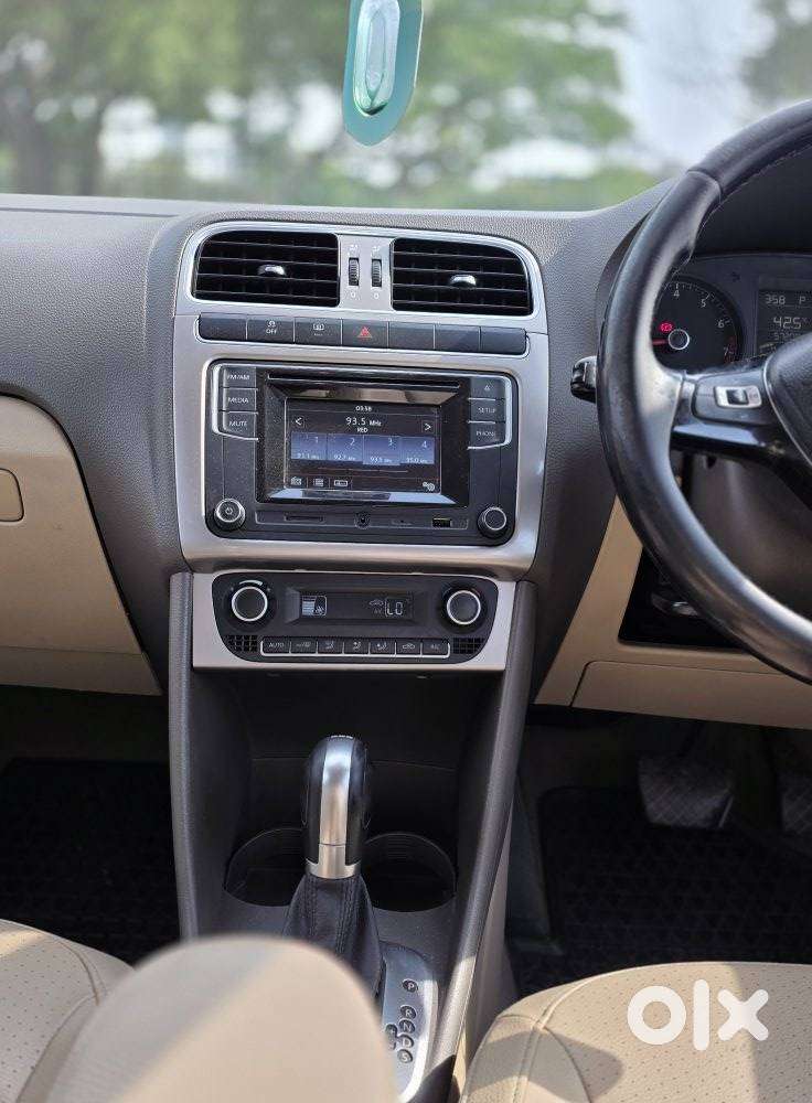 Volkswagen Vento 1.2l Tsi Highline Plus At Petrol, 2017, Petrol