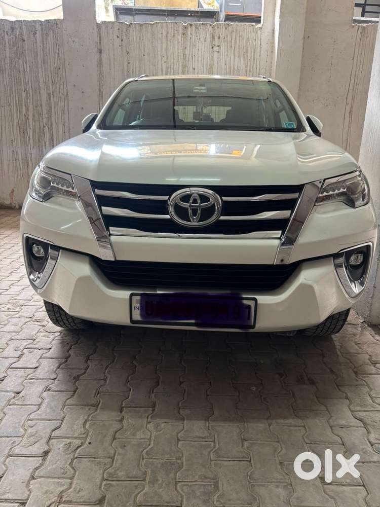 Toyota Fortuner 2018 Diesel (mint Condition)
