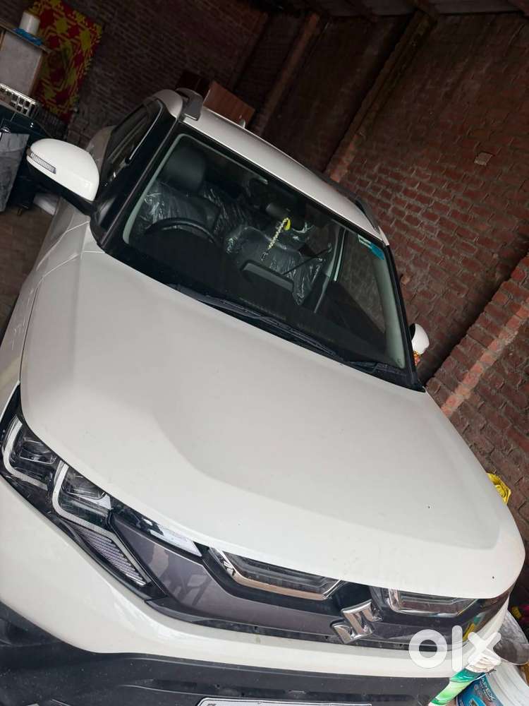 Automatic Brezza Zxi Sunroof