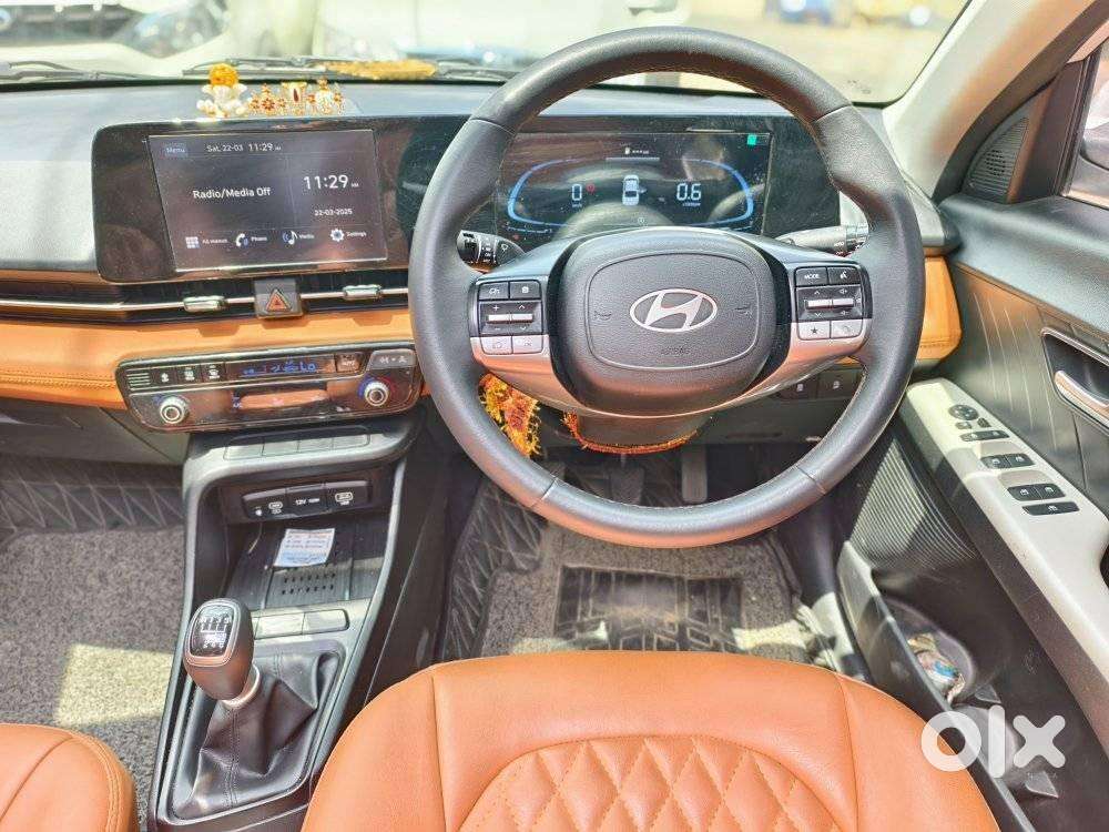 Hyundai Verna 1.5 Mpi Mt Sx (o), 2024, Petrol