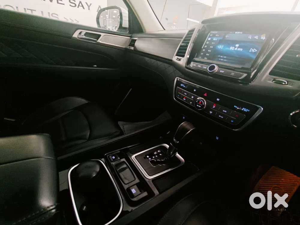 Mahindra Alturas G4, 2022, Diesel