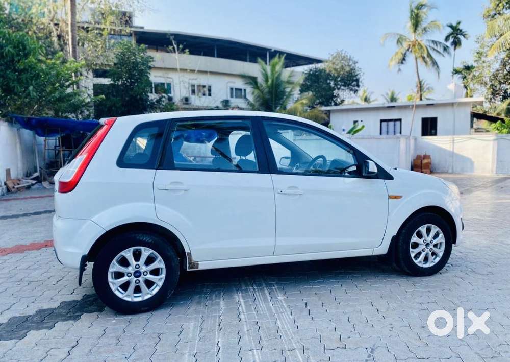 Ford Figo Titanium At, 2013, Petrol