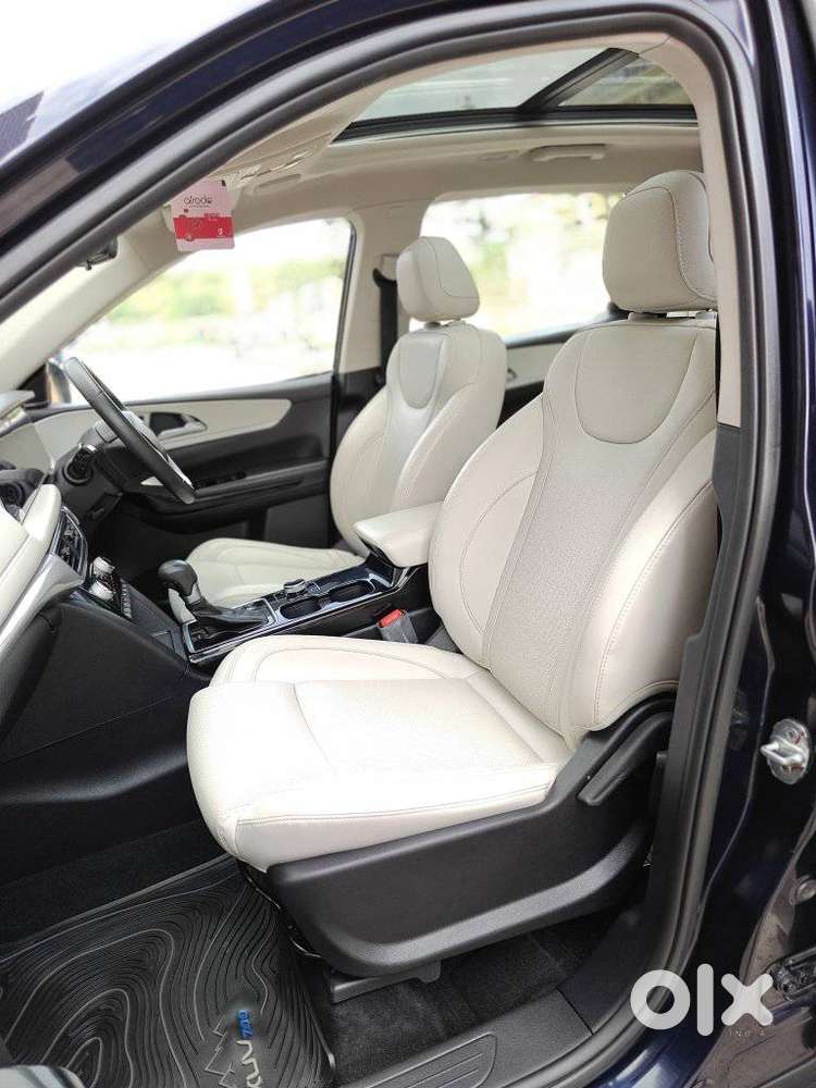 Mahindra Xuv700 2.2 Ax 7 Diesel At Luxury Pack Str, 2023, Diesel