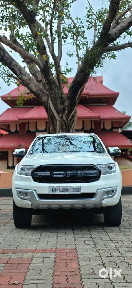 2018 Ford Endeavour Titanium 3.2 Auto 4x4