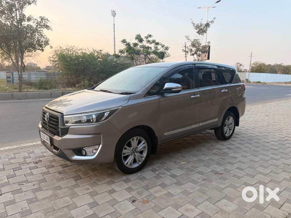 Toyota Innova Crysta 2.8 Zx At, 2016, Diesel