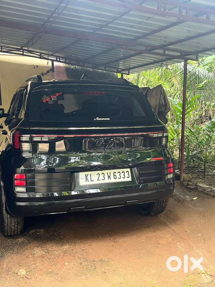 Hyundai Venue 2023 Petrol Well Maintained