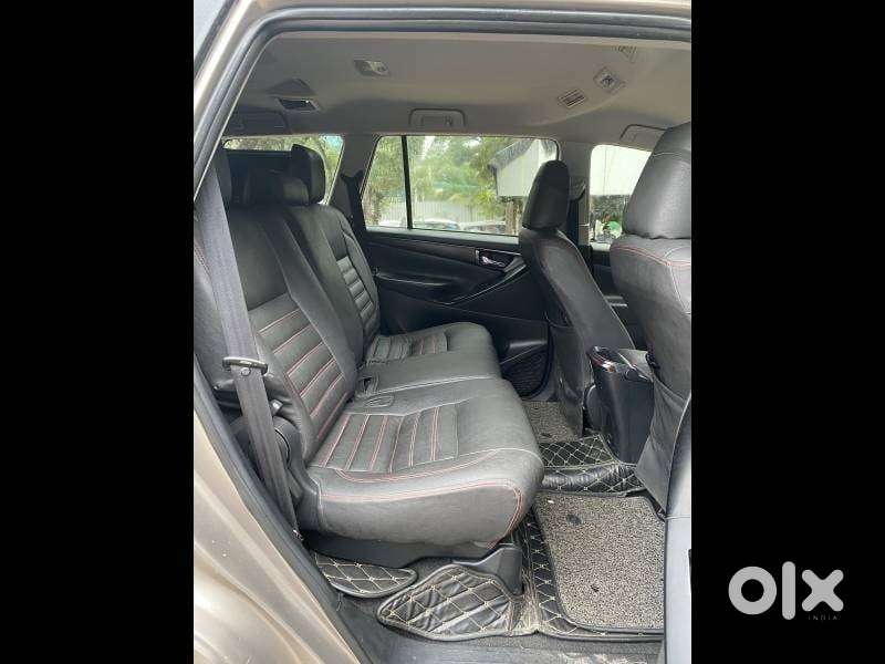 Toyota Innova Crysta 2.8 Gx At 8 Seater, 2017, Diesel