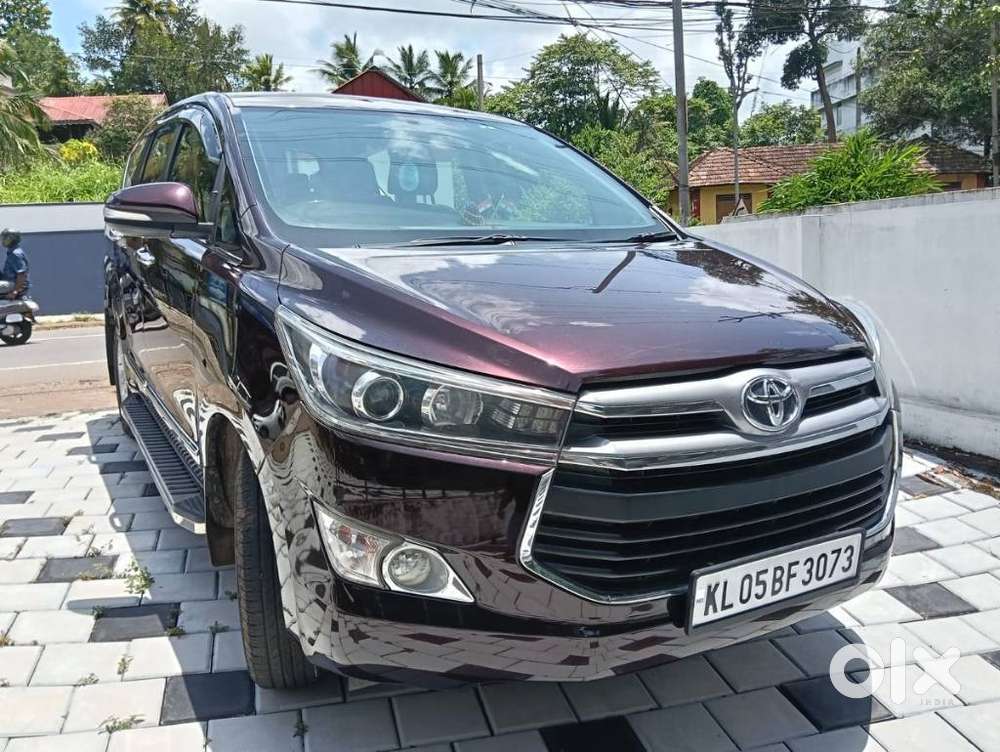 Toyota Innova Crysta 2.4 V, 2017, Diesel