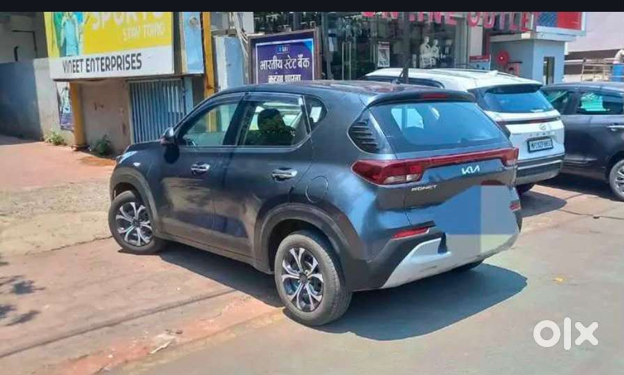 Kia Sonet Petrol 2021