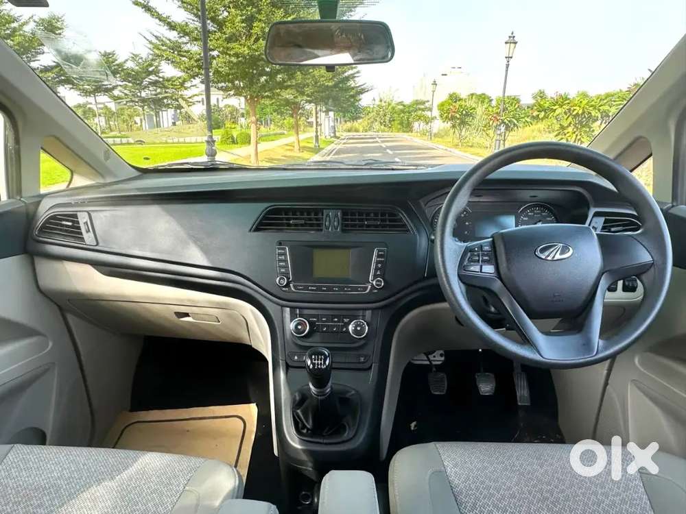Mahindra Marazzo 2022 September Diesel M4plus