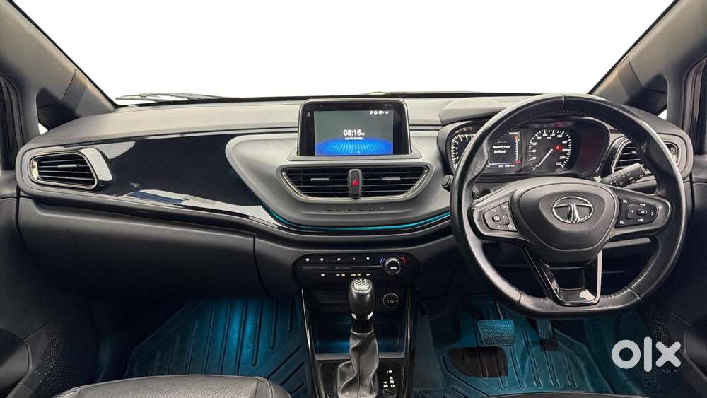 Tata Altroz 1.2 Xza Plus Dark Edition Dct, 2022, Petrol