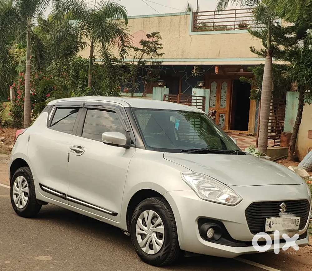 Maruti Suzuki Swift Vxi 2021
