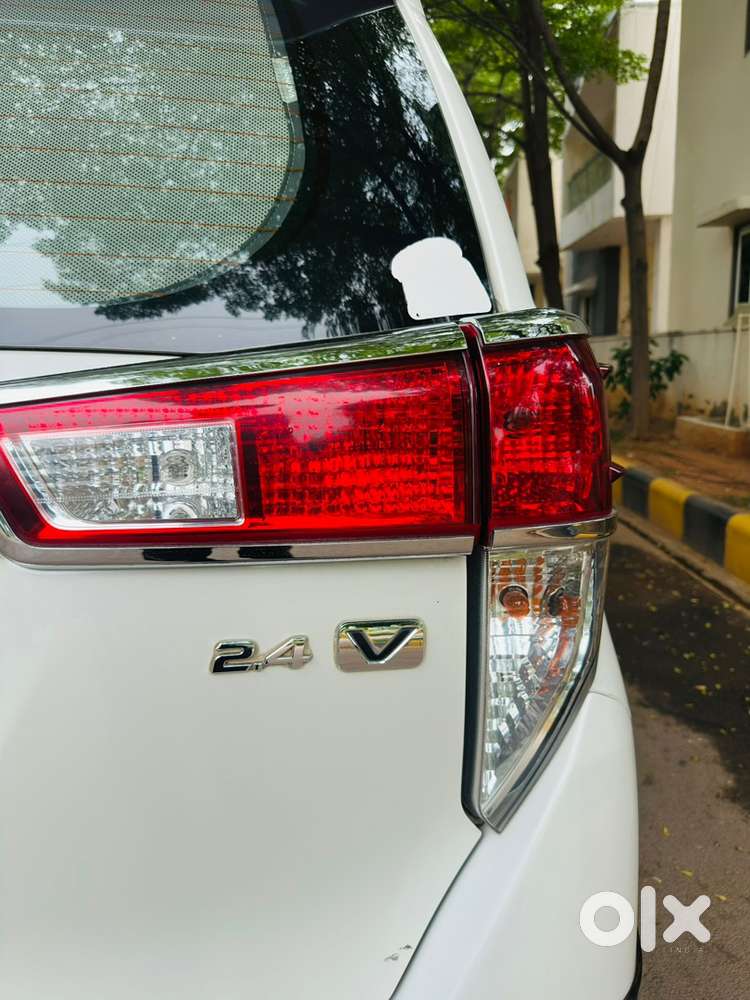 Toyota Innova Crysta Diesel 2017